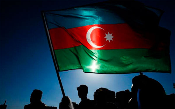 Bandera de Azerbaiyán