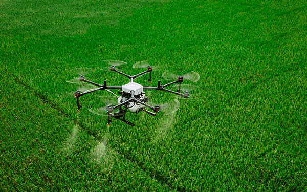 Imagen-de-DJI-Agras-en-Pixabay
