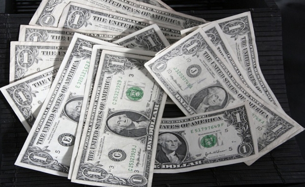 Desestimulo de la inversi&oacute;n por carga impositiva y d&oacute;lar en veremos