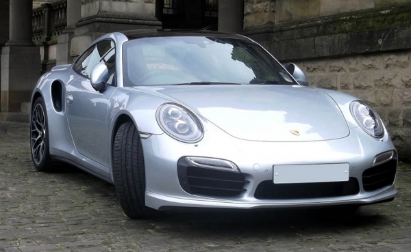 BBVA es el aliado de Porsche movilidad en financiaci&oacute;n y seguros