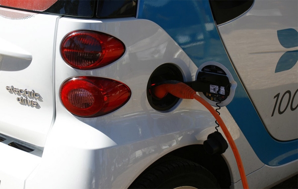 De la cima al precipicio: c&oacute;mo este metal cae v&iacute;ctima de los autos el&eacute;ctricos