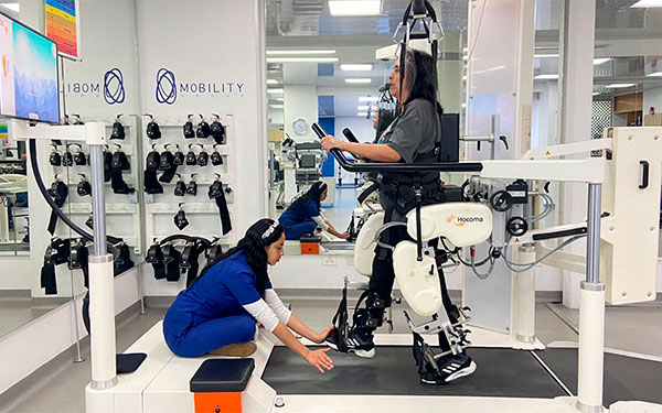 Modelo colombiano de rehabilitaci&oacute;n con rob&oacute;tica se replica en Costa Rica