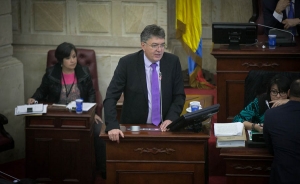 Minhacienda dice que atentados contra la infraestructura son actos cobardes