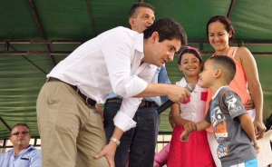 Con asignaci&oacute;n de m&aacute;s de 500 viviendas gratis, Minvivienda culmina exitoso recorrido por Antioquia