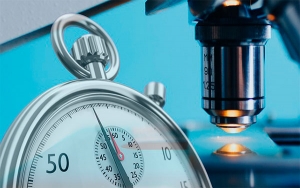 Vir&oacute;logo advierte que vacuna contra el covid-19 podr&iacute;a dar inmunidad breve