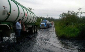 Petroleras dicen que da&ntilde;o ambiental por terrorismo puede ser irreversible