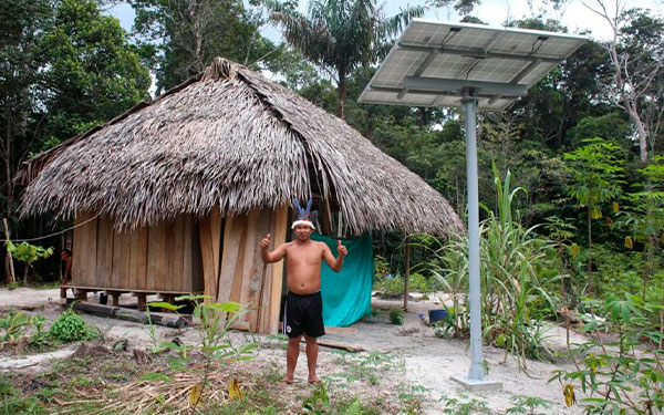 Familias ind&iacute;genas y NARP tendr&aacute;n energ&iacute;a en sus hogares