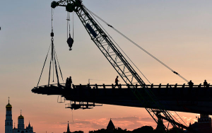 Hist&oacute;rico, gobierno sube salario m&iacute;nimo a $2 millones