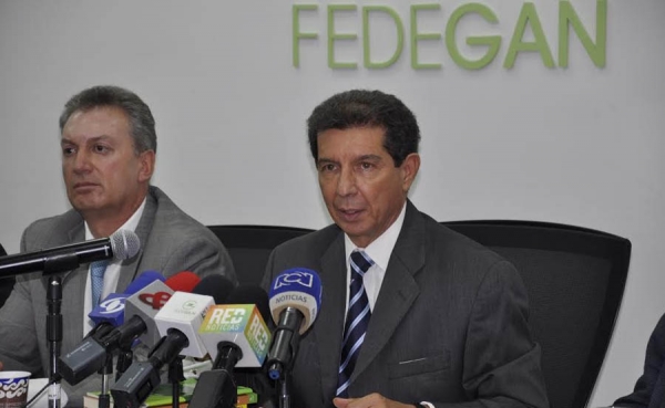 Gremio ganadero rechaza decisi&oacute;n que le quita administraci&oacute;n del FNG