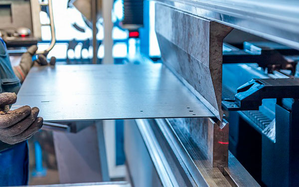 Tarifas tributarias y burocracia, el tal&oacute;n de Aquiles de la pyme colombiana