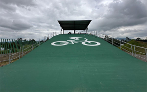 Tocancip&aacute; inaugura pista de BMX con la presencia de Mariana Paj&oacute;n