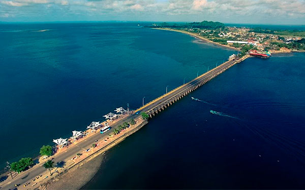 Tumaco, pasi&oacute;n de gente buena, cuna de ballenas y noches de Bocagrande