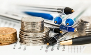 Cuenta corriente cierra primer trimestre con d&eacute;ficit