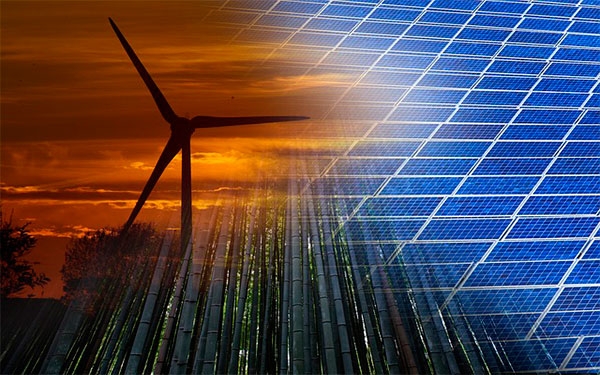 Declive petrolero acelera la transici&oacute;n energ&eacute;tica: Vargas Lleras