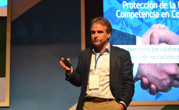 Empresarios que conformen carteles deben ir a la c&aacute;rcel: Superindustria