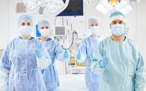 BBVA asiste hospitales colombianos, les dona kits de bioseguridad