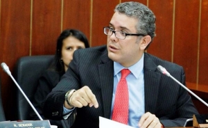 Es urgente la reactivaci&oacute;n industrial: Iv&aacute;n Duque