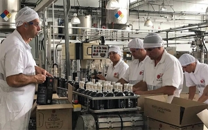 Industria Licorera de Caldas brinda por tres nuevos productos