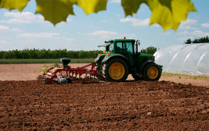 El mundo espera por la agricultura colombiana: exministro