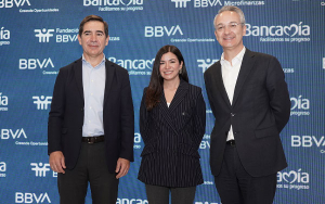 BBVA y Bancam&iacute;a ampl&iacute;an a 100 las becas para j&oacute;venes vulnerables del pa&iacute;s