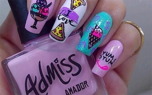 Colombiana Admiss entrega esmaltes a mujeres colombianas