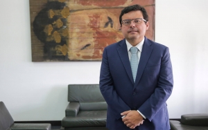 Juan Pablo Z&aacute;rate, ya despacha como viceministro t&eacute;cnico de Hacienda