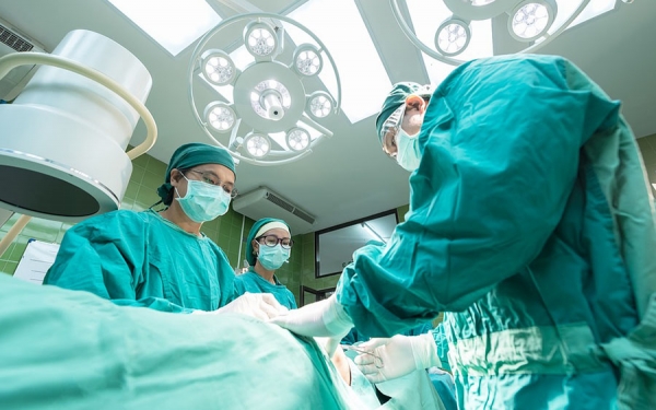 Cl&iacute;nicas y hospitales demandan al estado por mal manejo en salud